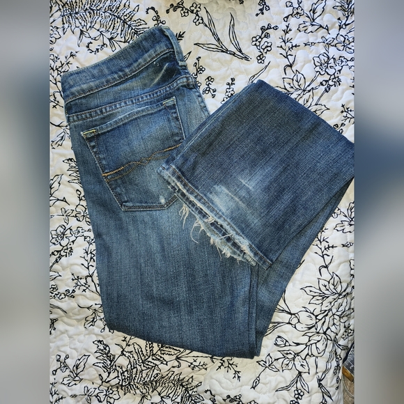 Womans Jeans - Picture 2 of 4